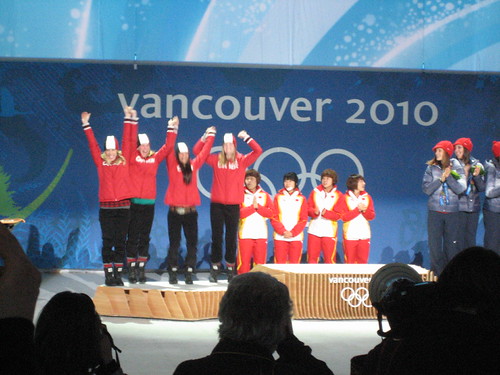 Short Track Skating jumps for silver